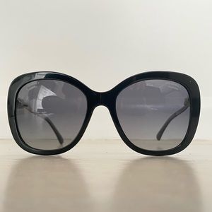 CHANEL - black pearl glam sunglasses